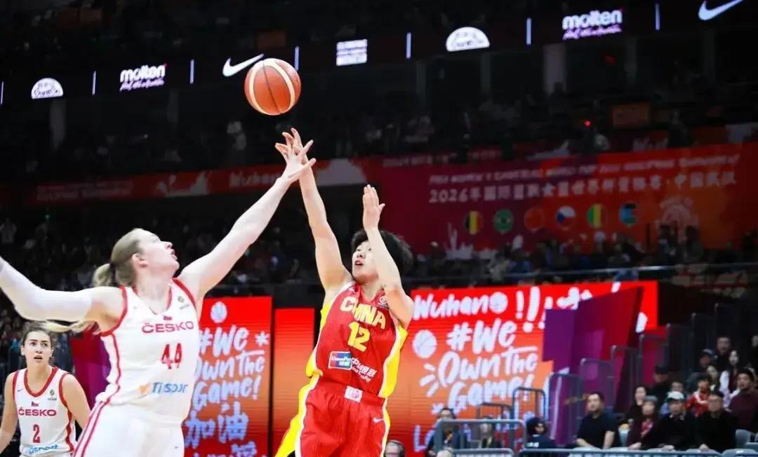 在线入口-险胜捷克却露硬伤！中国女篮的胜利，为何喜忧参半引热议？